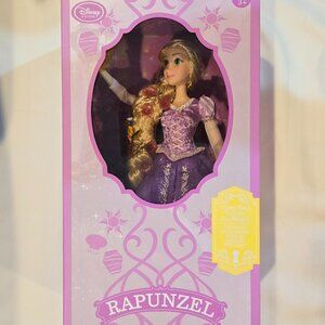 NRFB Disney Tangled Singing Light Rapunzel doll